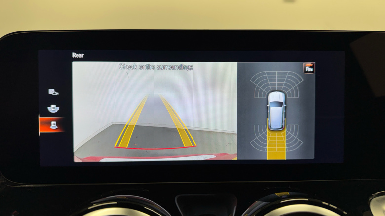 Mercedes-Benz GLB 200 AMG Line Premium 5dr 7G-Tronic Petrol Estate